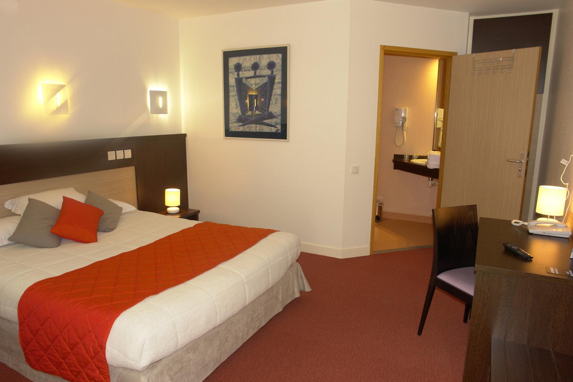Brit Hotel Au Pays De Vitre Etrelles ภายนอก รูปภาพ